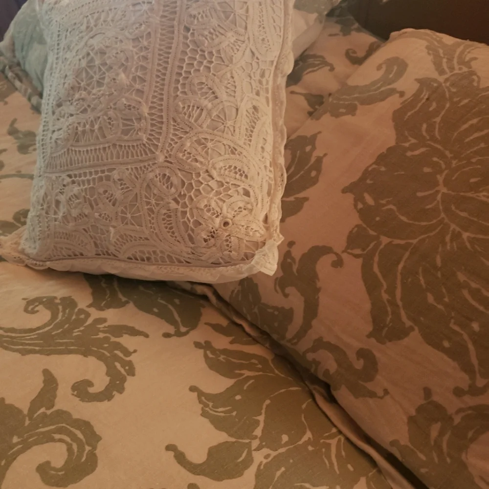 Pottery Barn Linen Duvet set - Queen Sage Green